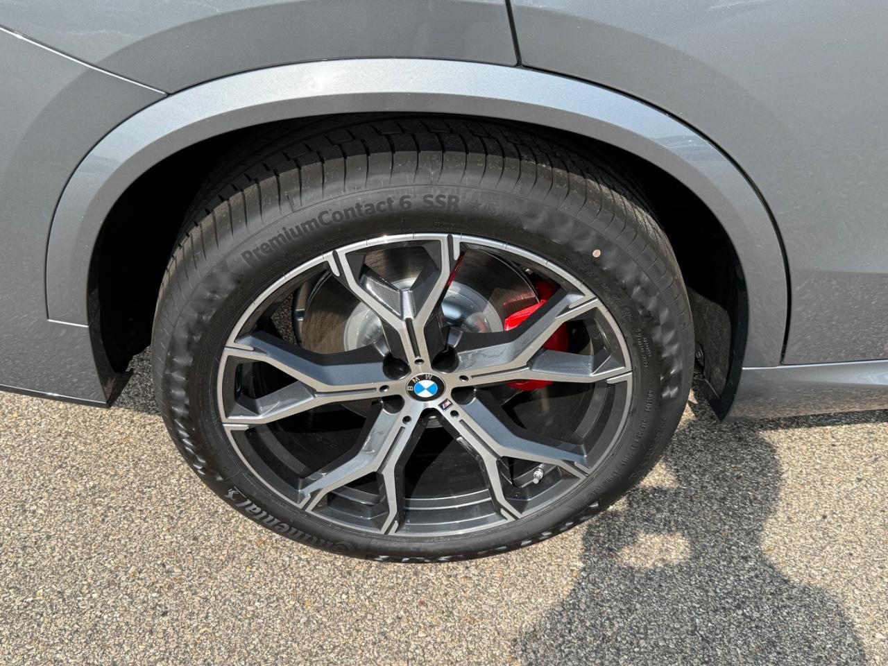 BMW X5 Vehicle Image 04
