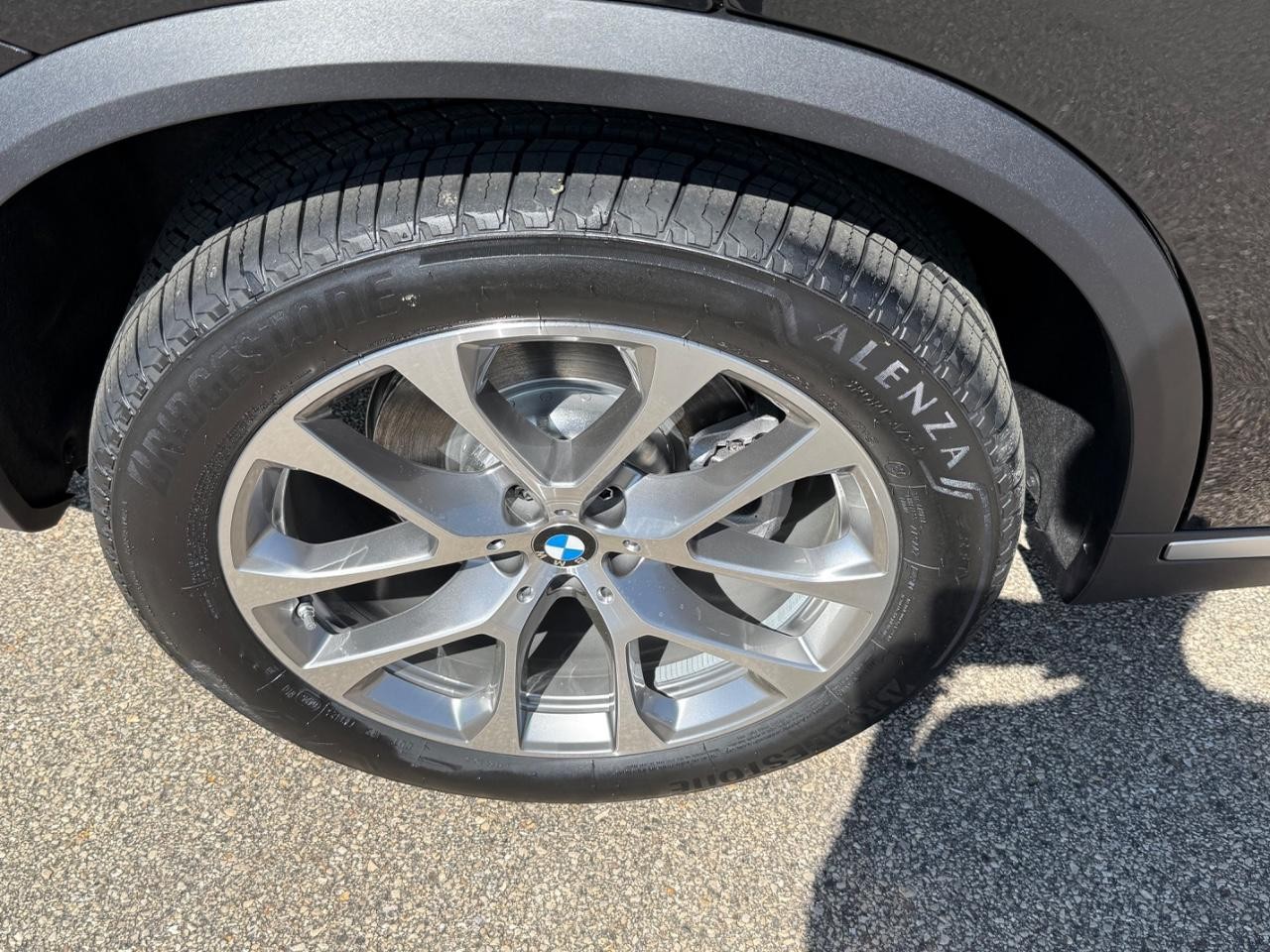 BMW X5 Vehicle Image 04