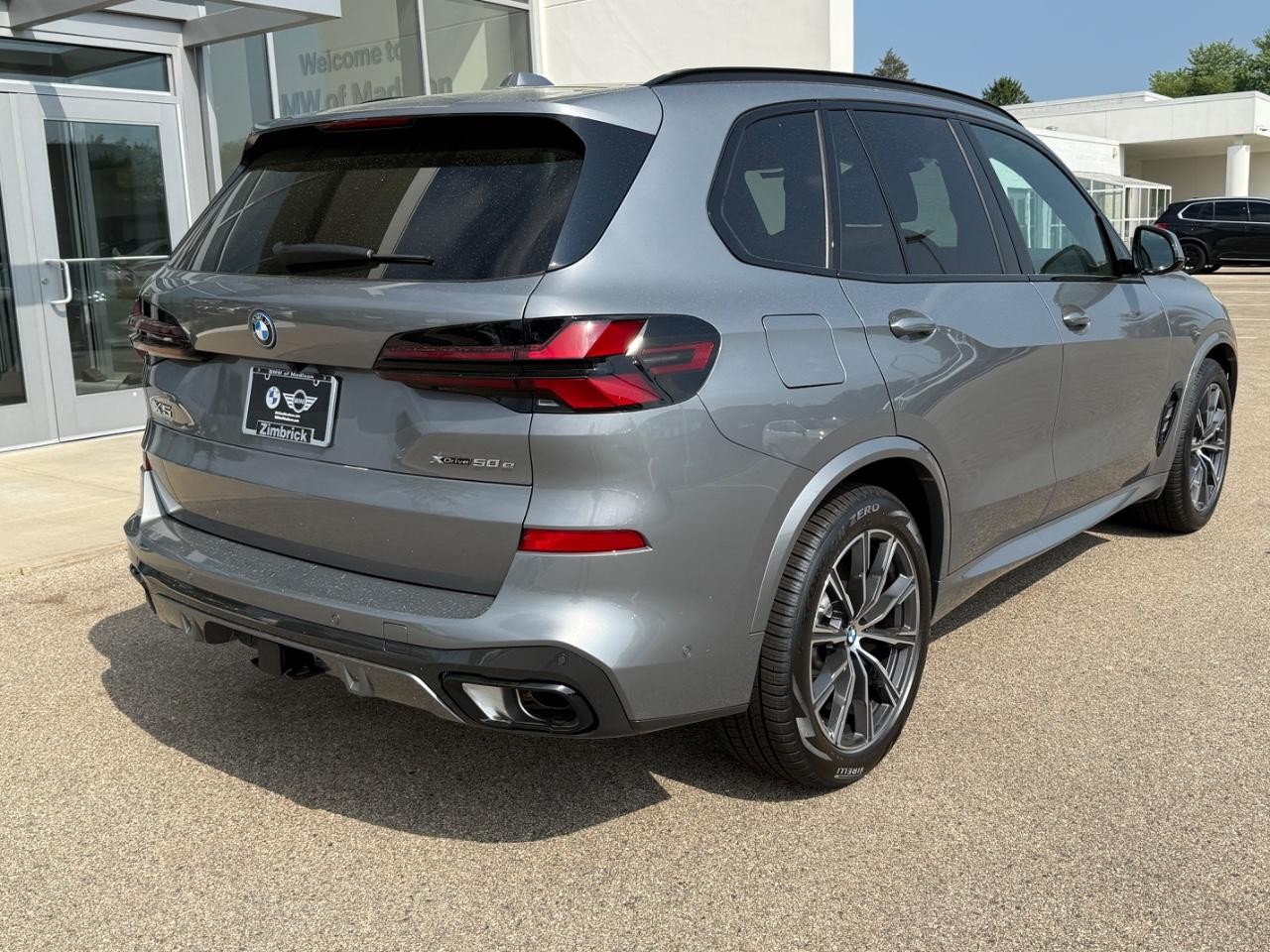 BMW X5 Vehicle Image 03