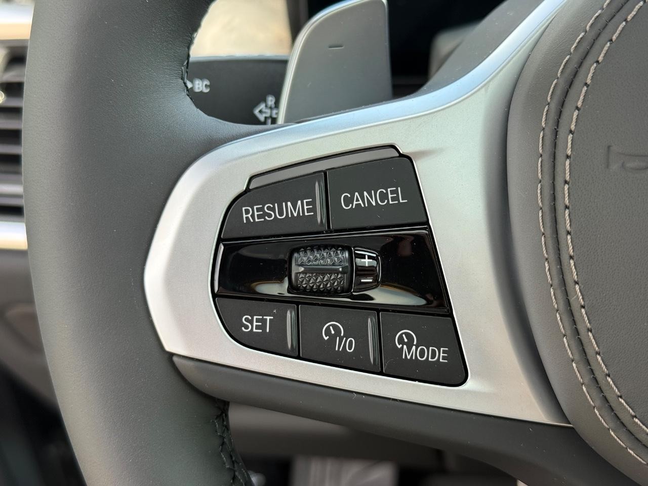 BMW X5 Vehicle Image 13