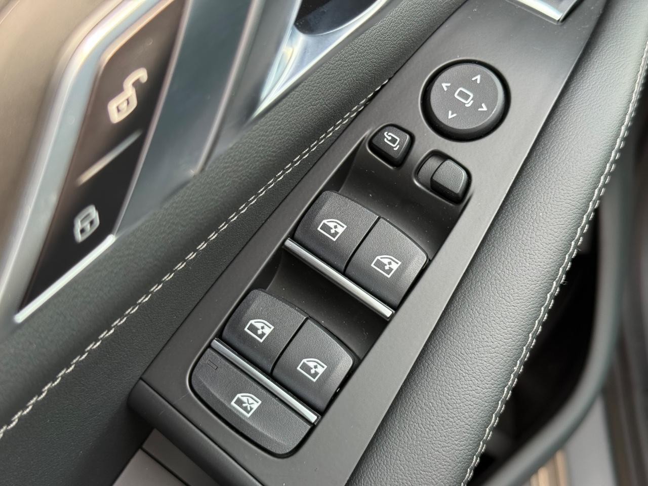 BMW X5 Vehicle Image 18