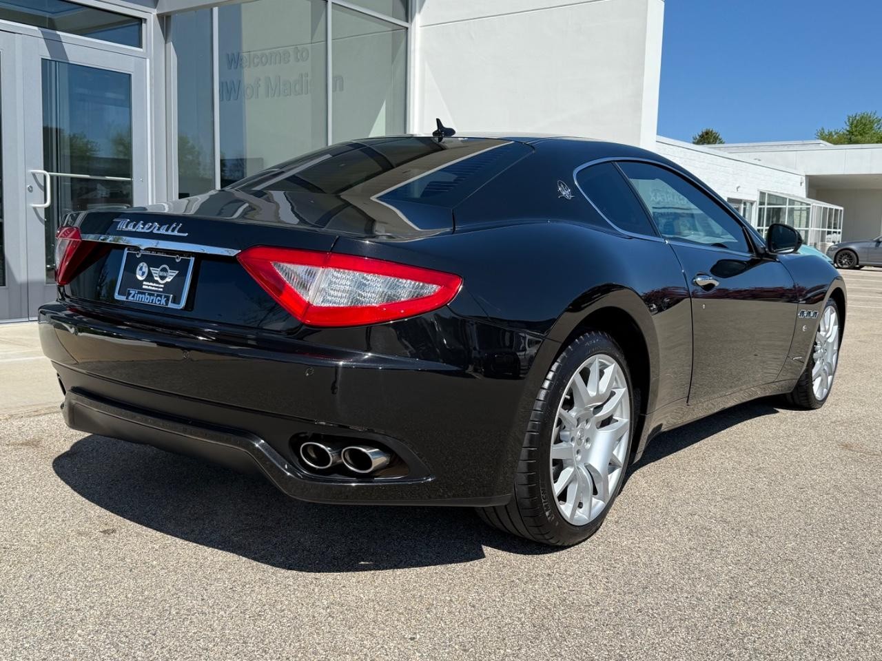 Maserati GranTurismo Vehicle Image 03