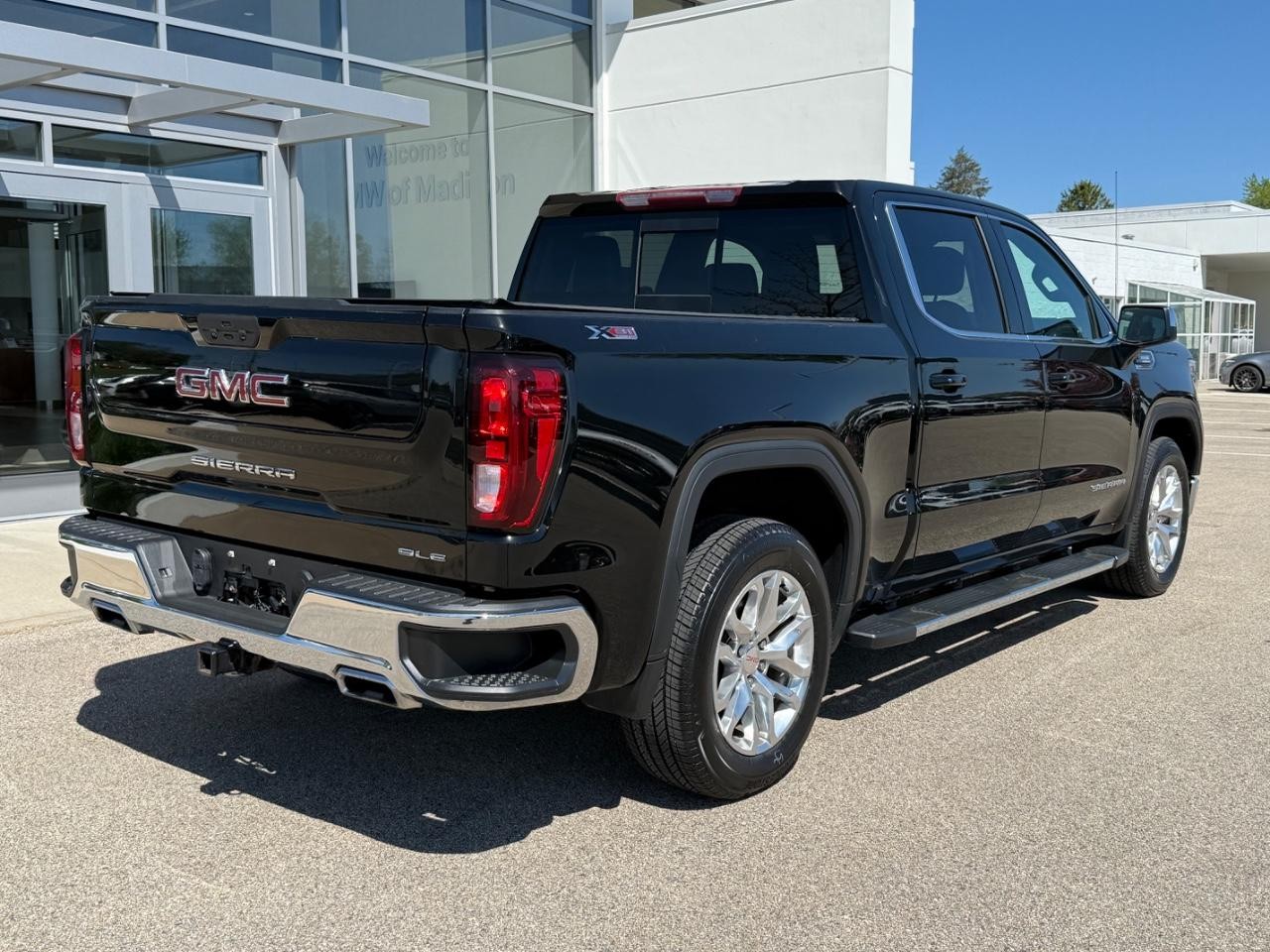 GMC Sierra 1500 Vehicle Image 03