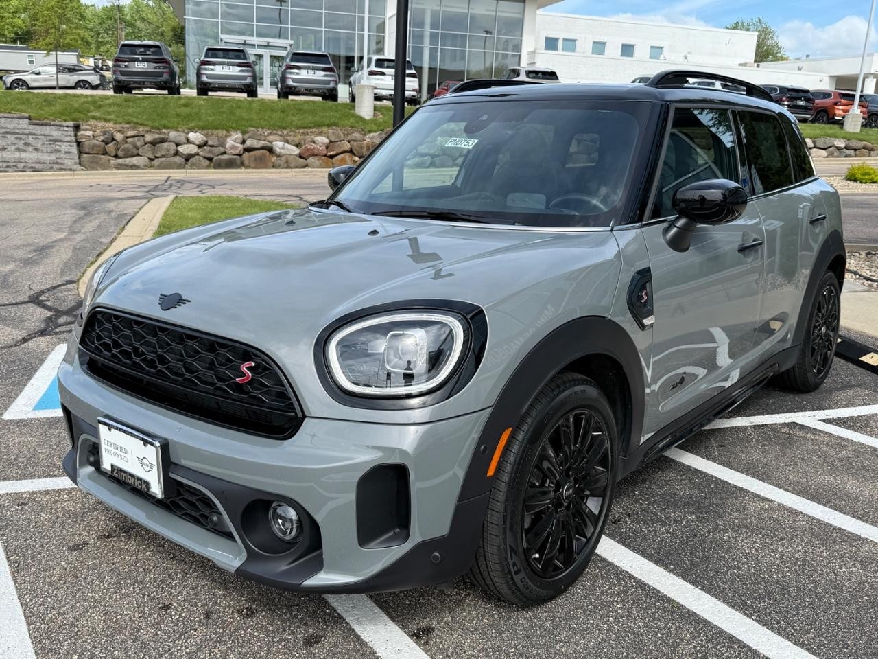 MINI Countryman Vehicle Image 08