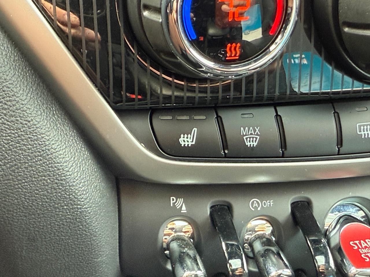 MINI Countryman Vehicle Image 20