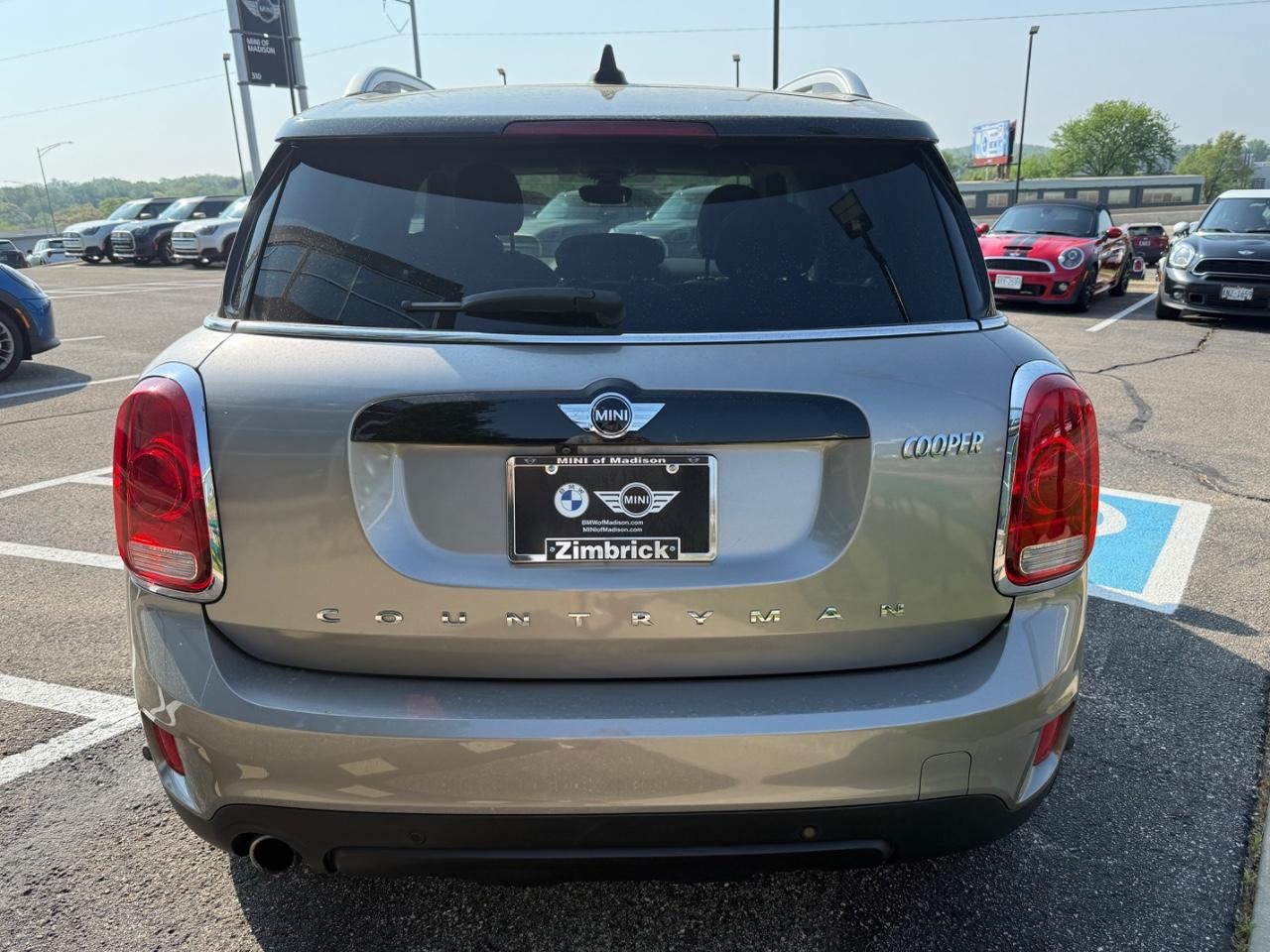 MINI Countryman Vehicle Image 04