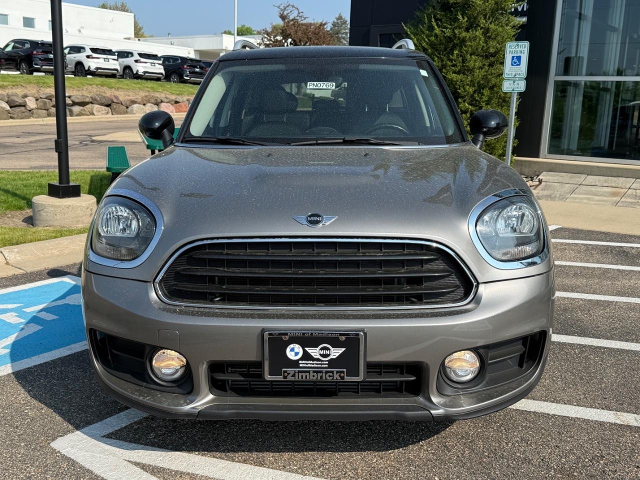 MINI Countryman Vehicle Image 09