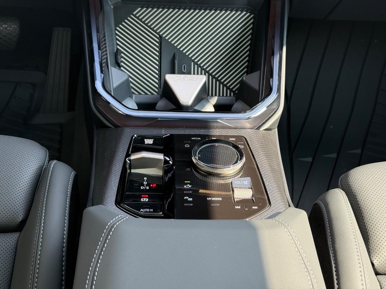 BMW X3 Vehicle Image 08