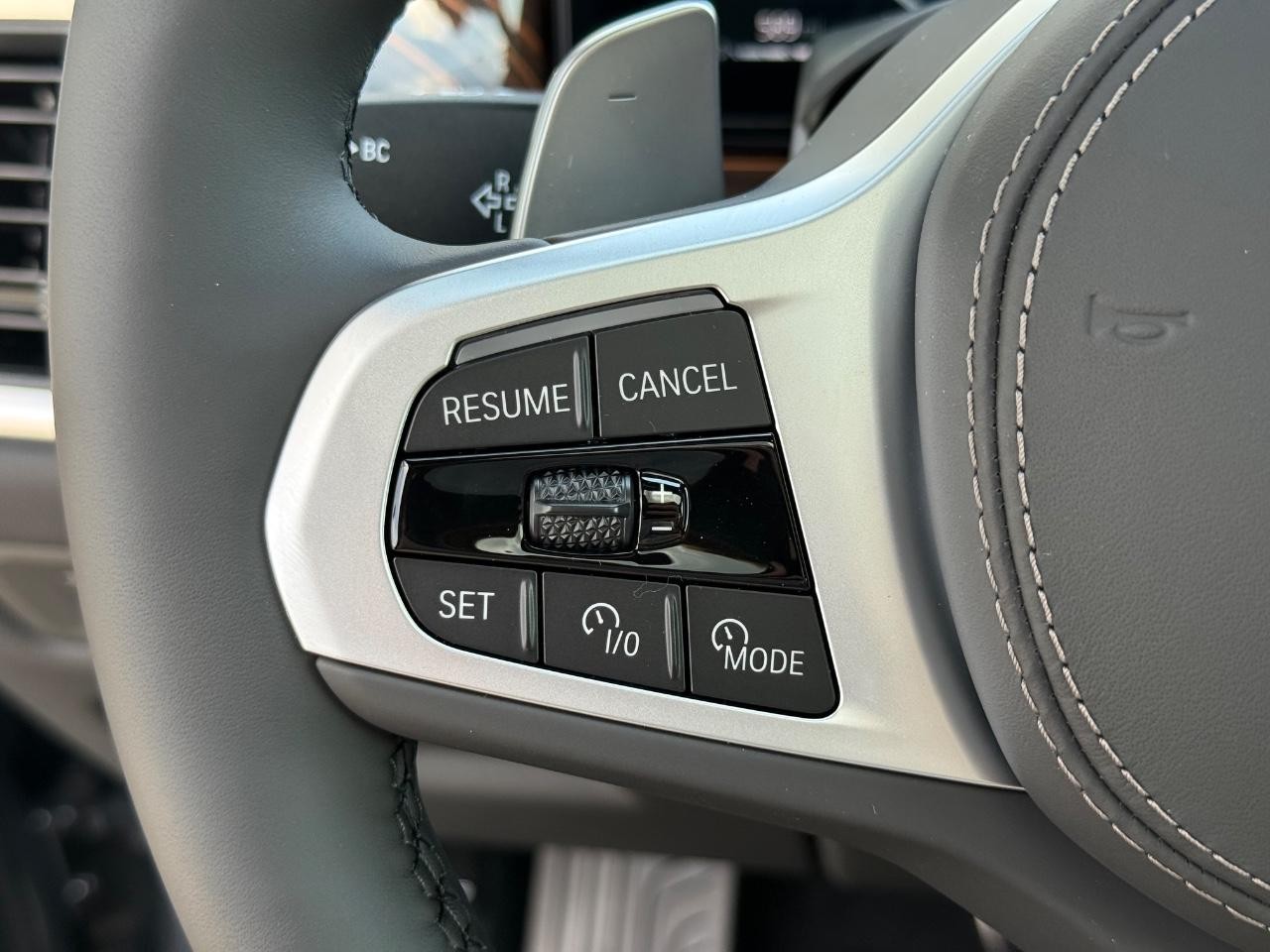 BMW X5 Vehicle Image 12