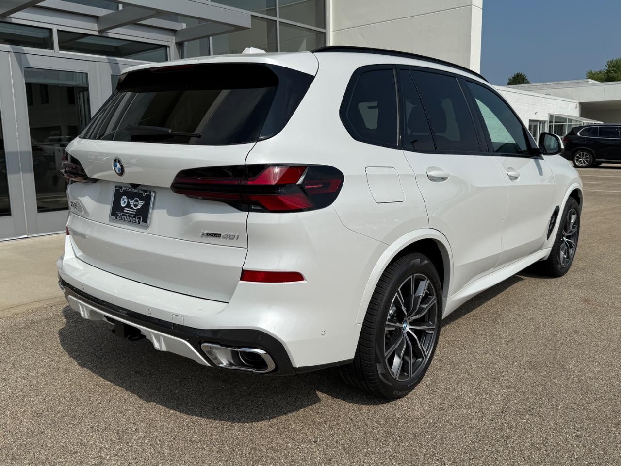 BMW X5 Vehicle Image 03