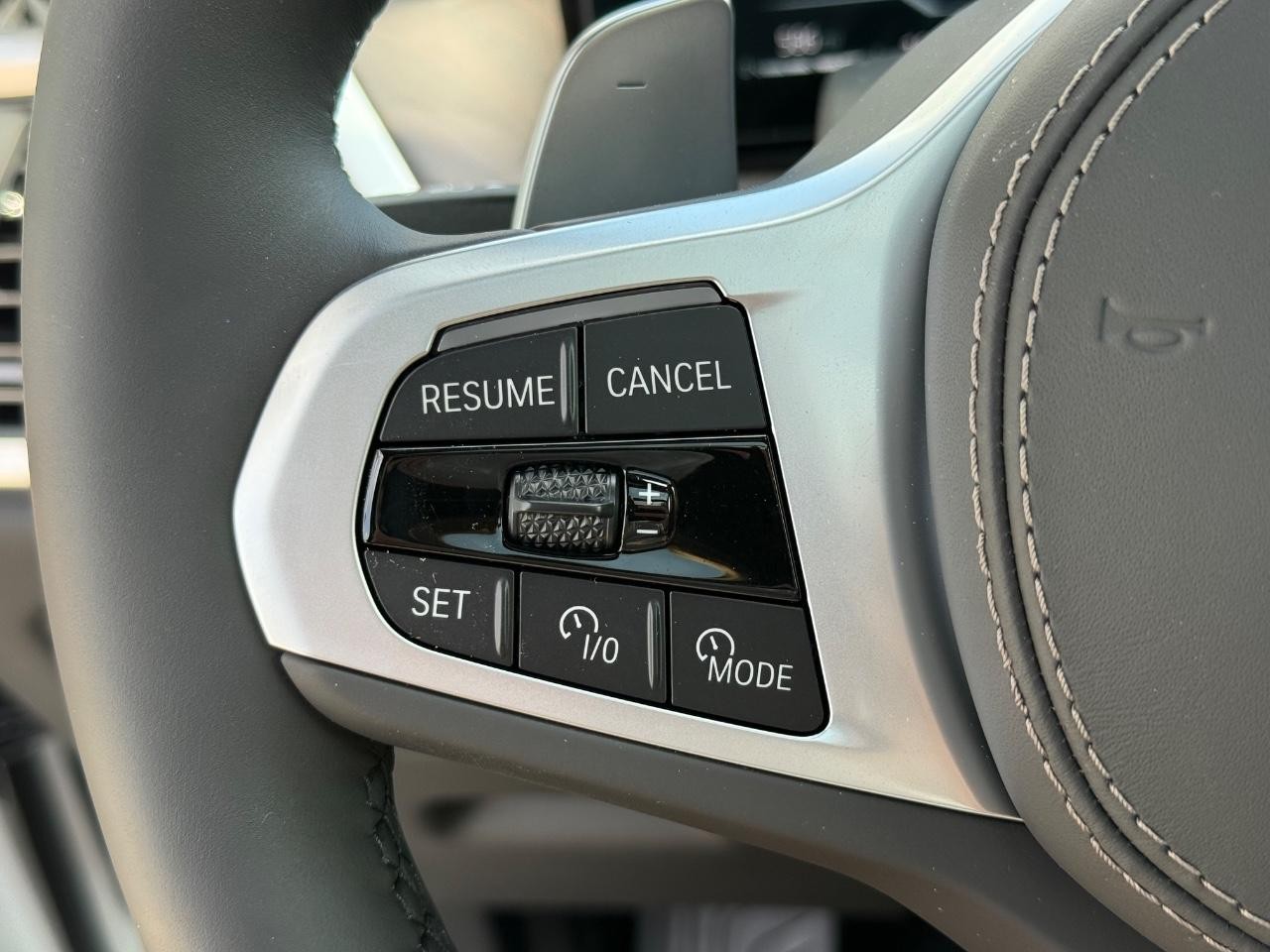 BMW X5 Vehicle Image 12