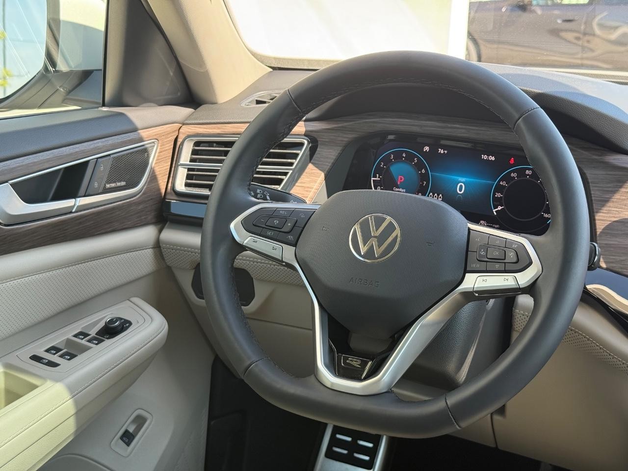 Volkswagen Atlas Vehicle Image 15