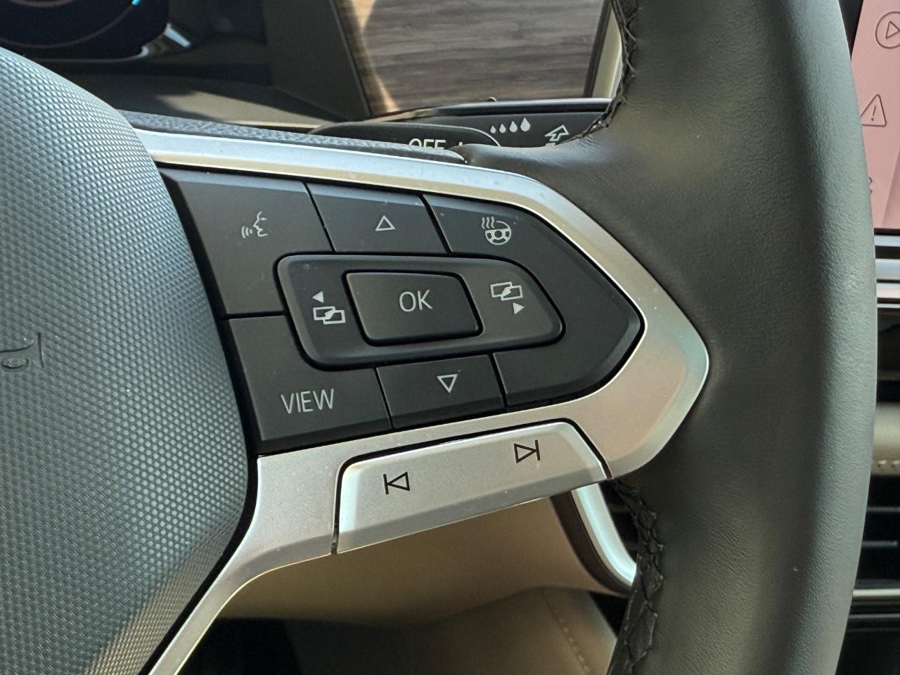 Volkswagen Atlas Vehicle Image 18