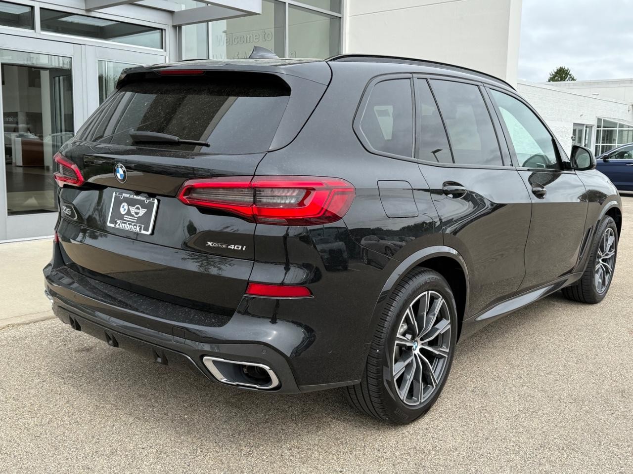 BMW X5 Vehicle Image 03