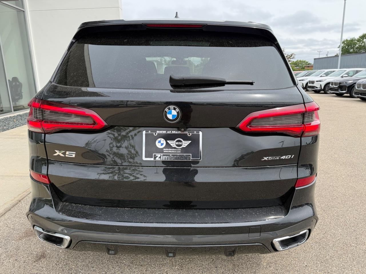 BMW X5 Vehicle Image 04