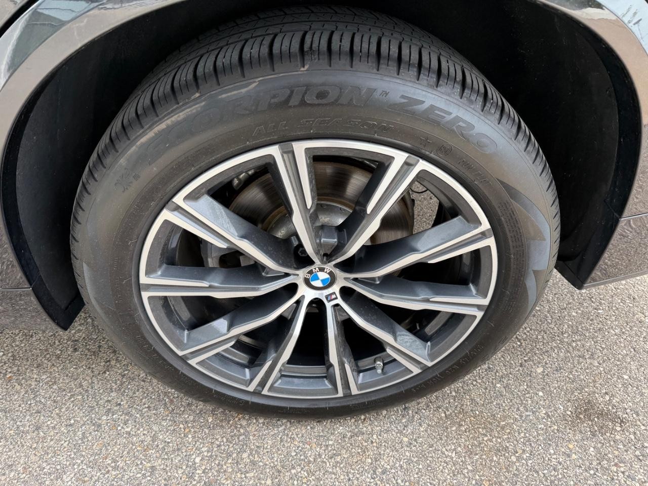 BMW X5 Vehicle Image 07
