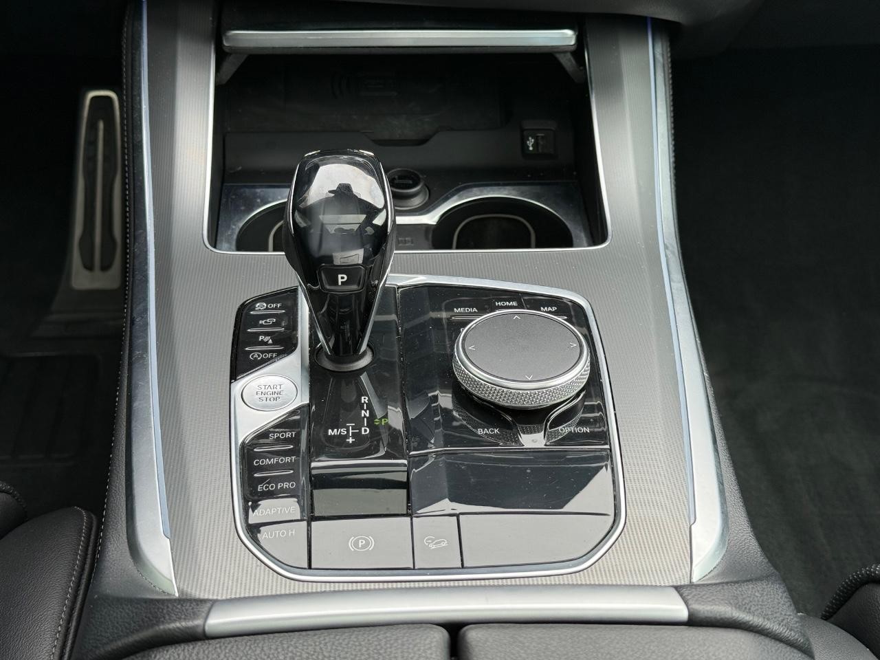 BMW X5 Vehicle Image 13