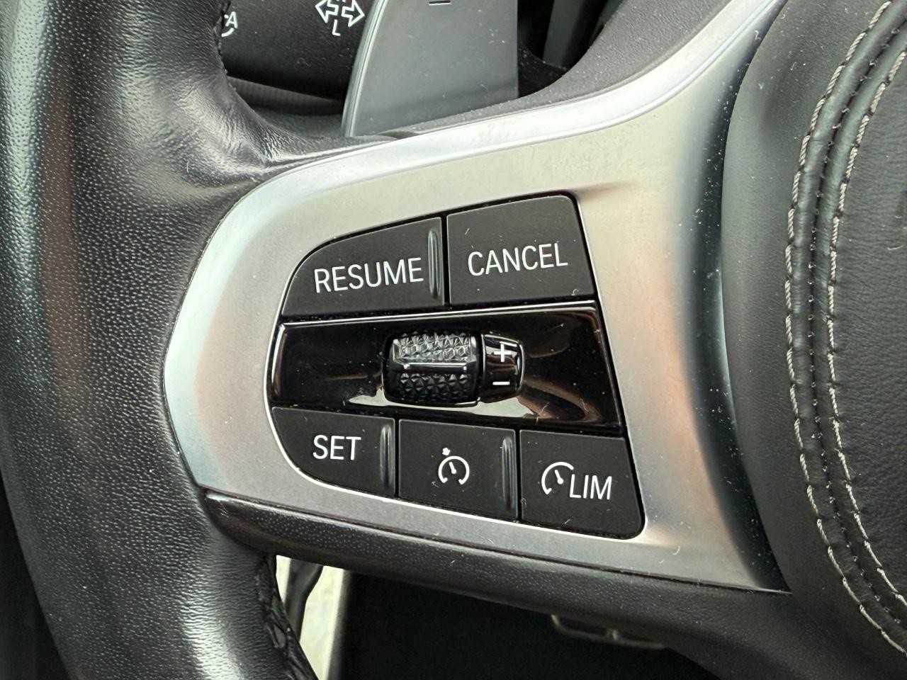 BMW X5 Vehicle Image 17