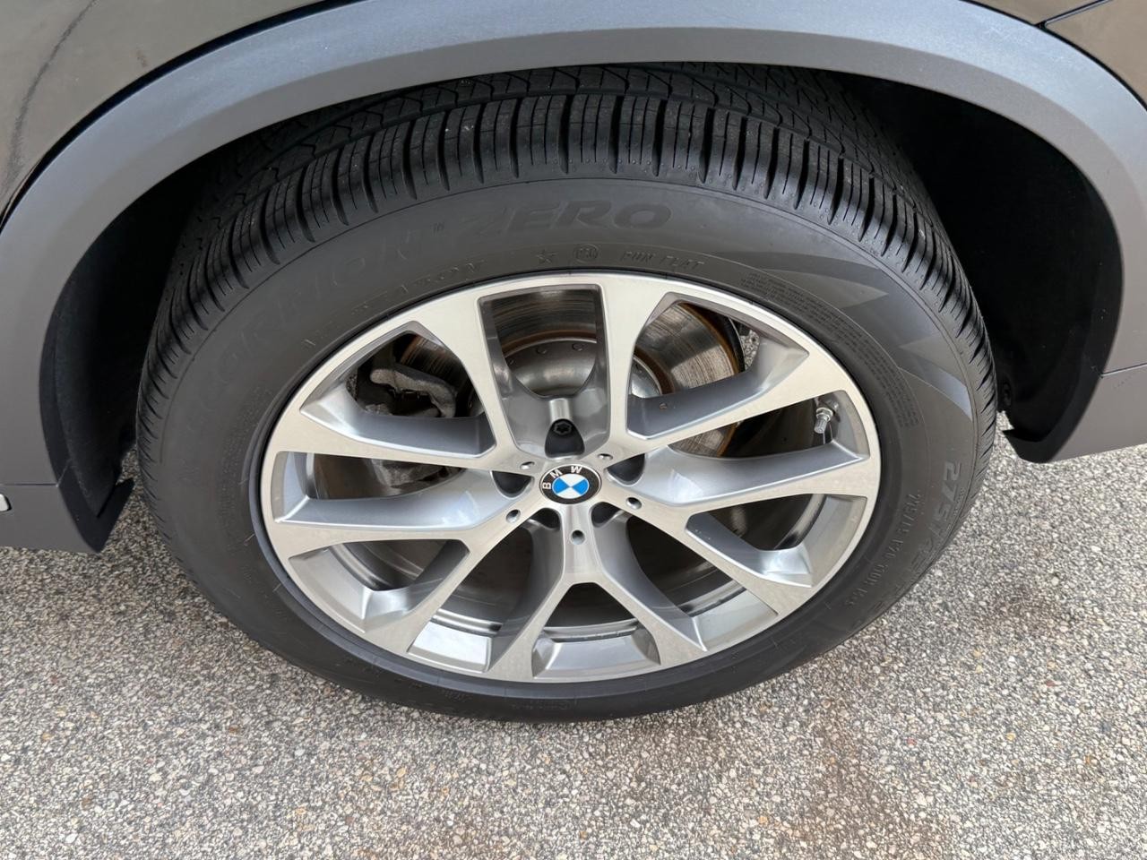 BMW X5 Vehicle Image 06