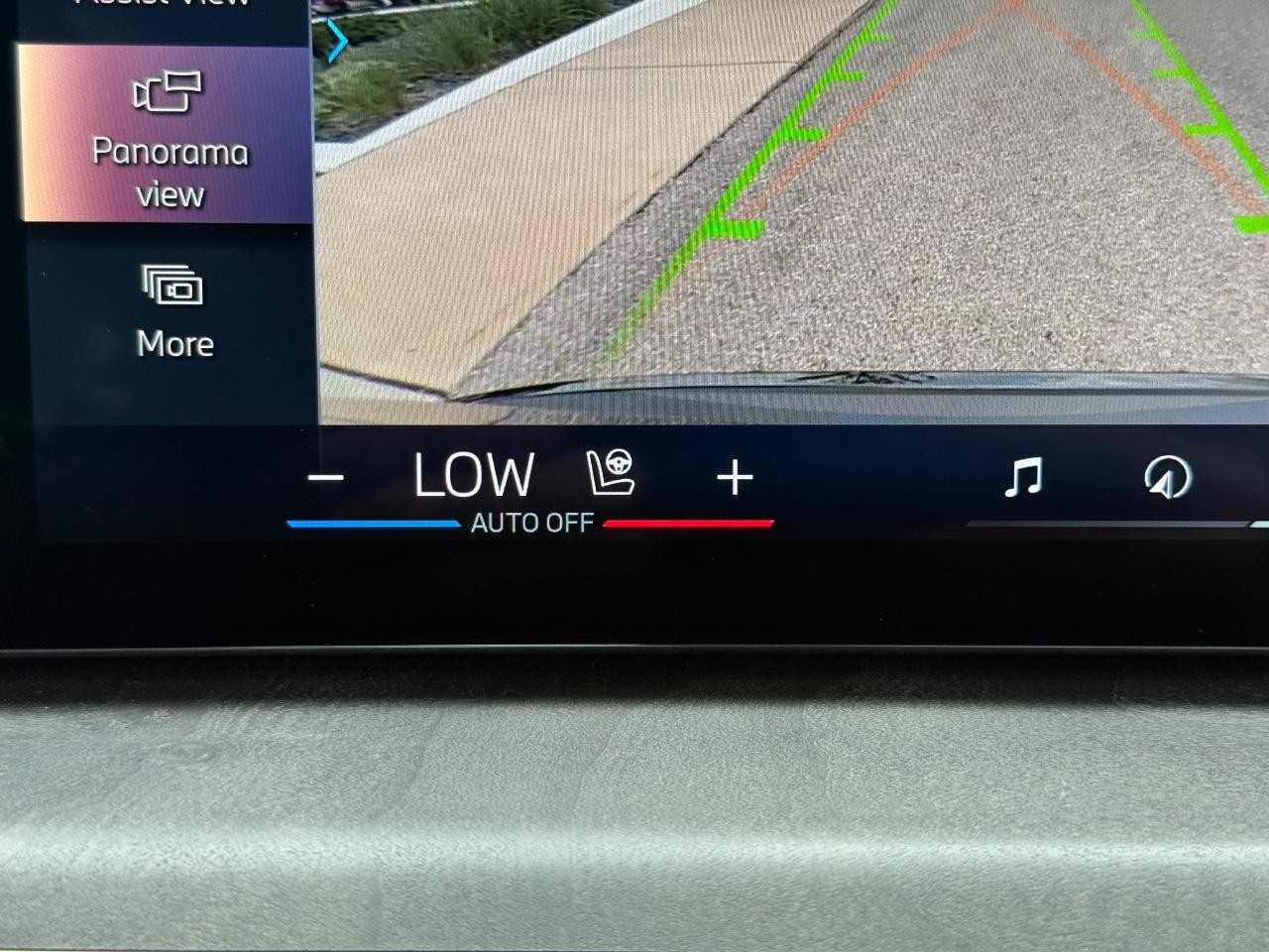 BMW X5 Vehicle Image 19