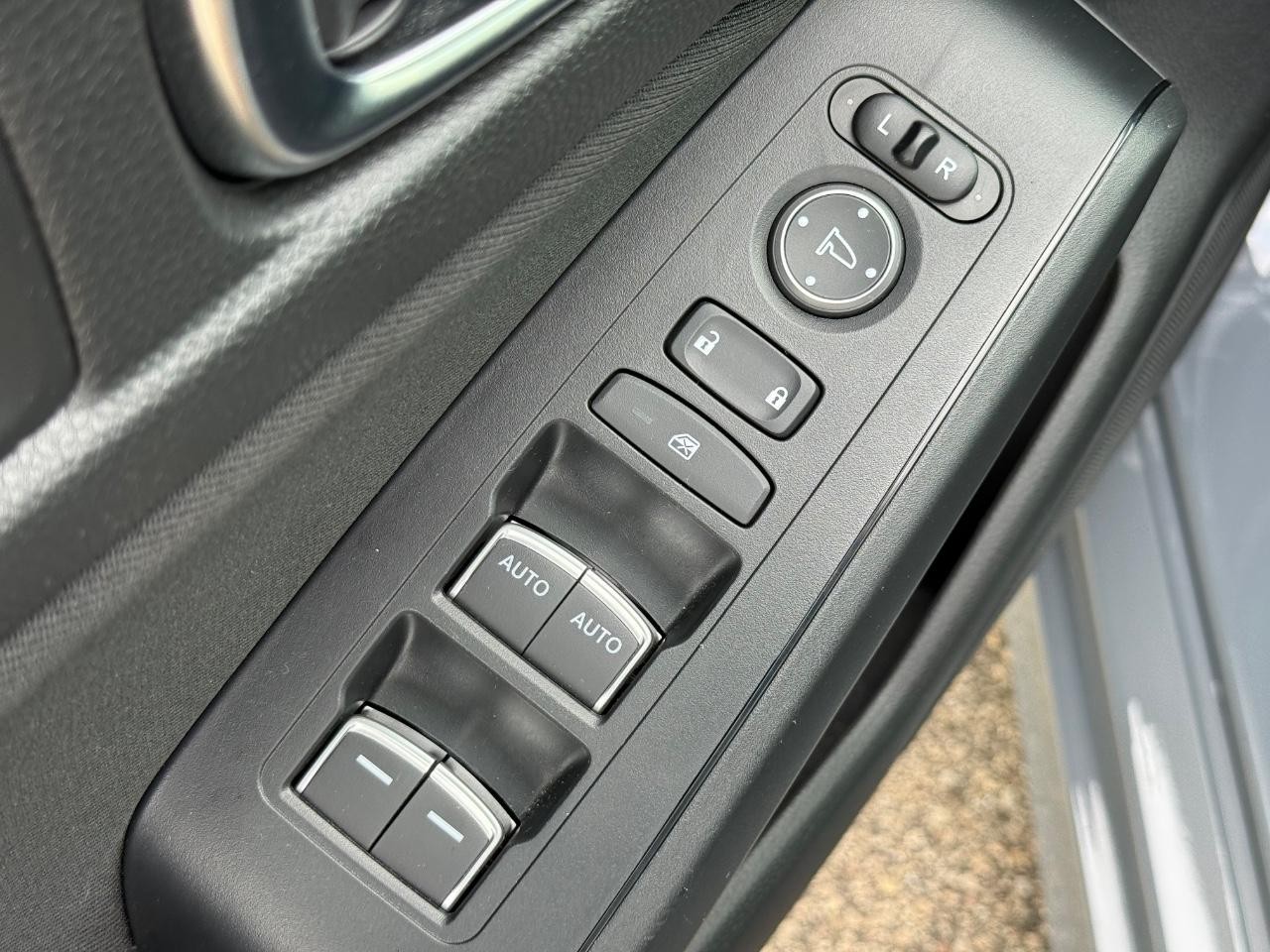 Honda Civic Sedan Vehicle Image 19