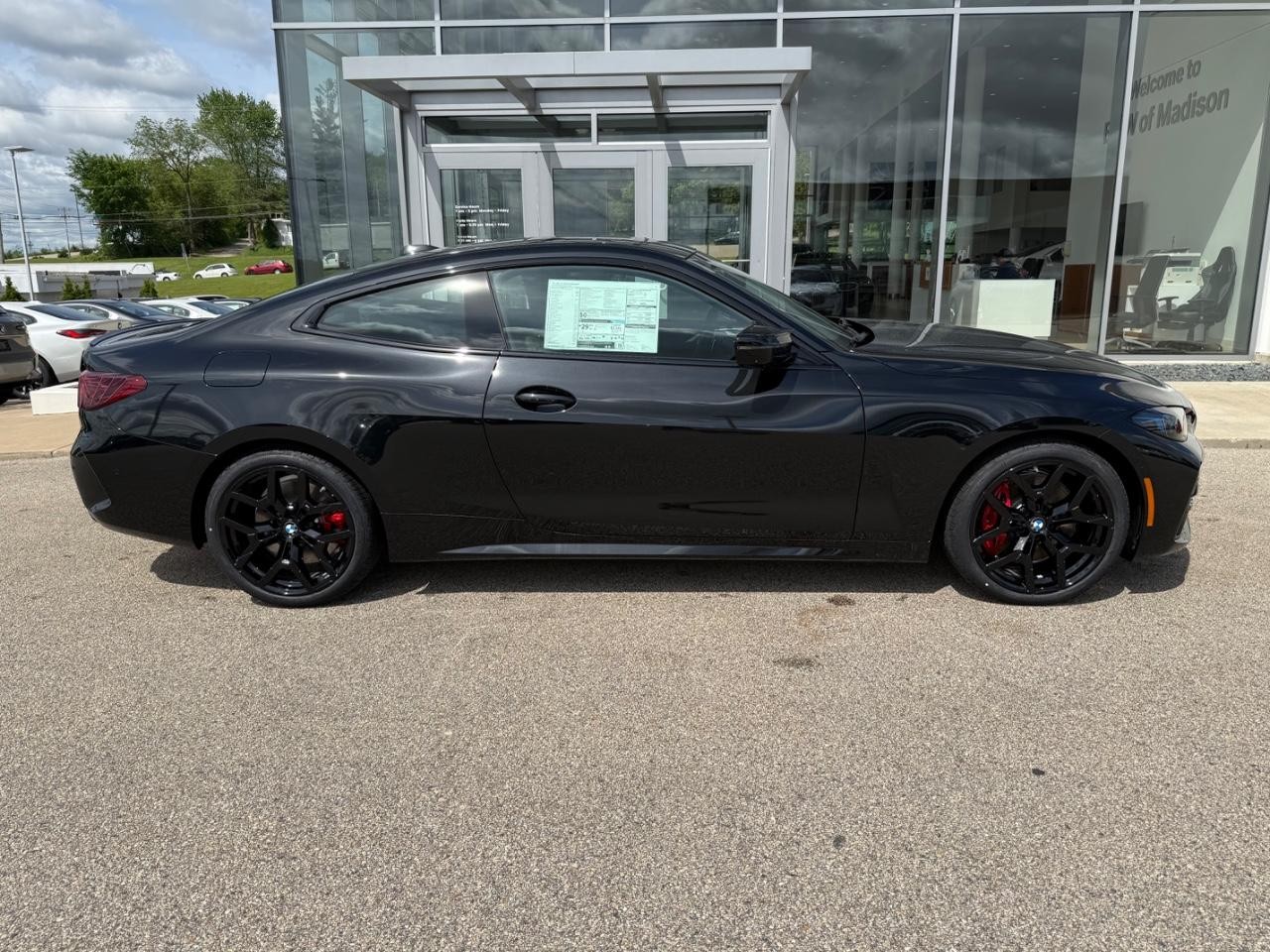 BMW 4 Series Vehicle Image 02