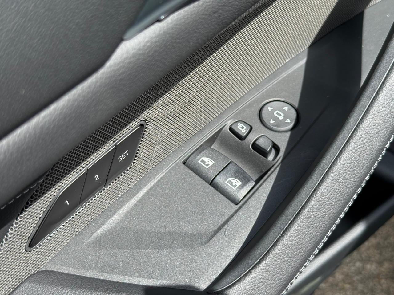 BMW 4 Series Vehicle Image 17