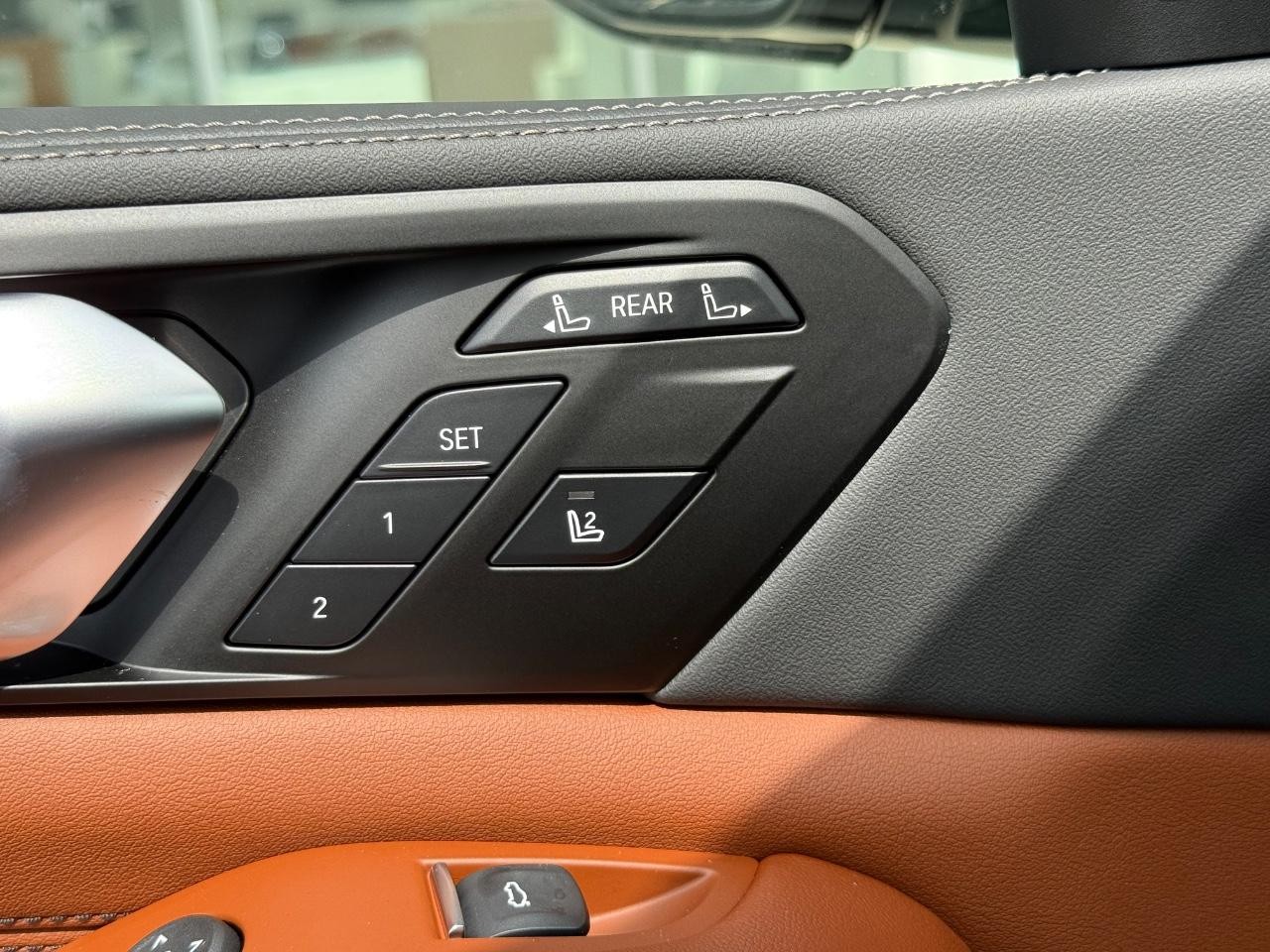BMW X7 Vehicle Image 11