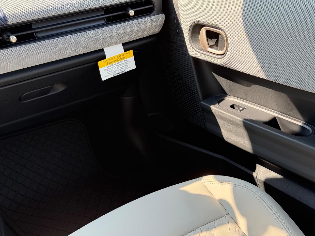 MINI Hardtop 4 Door Vehicle Image 10