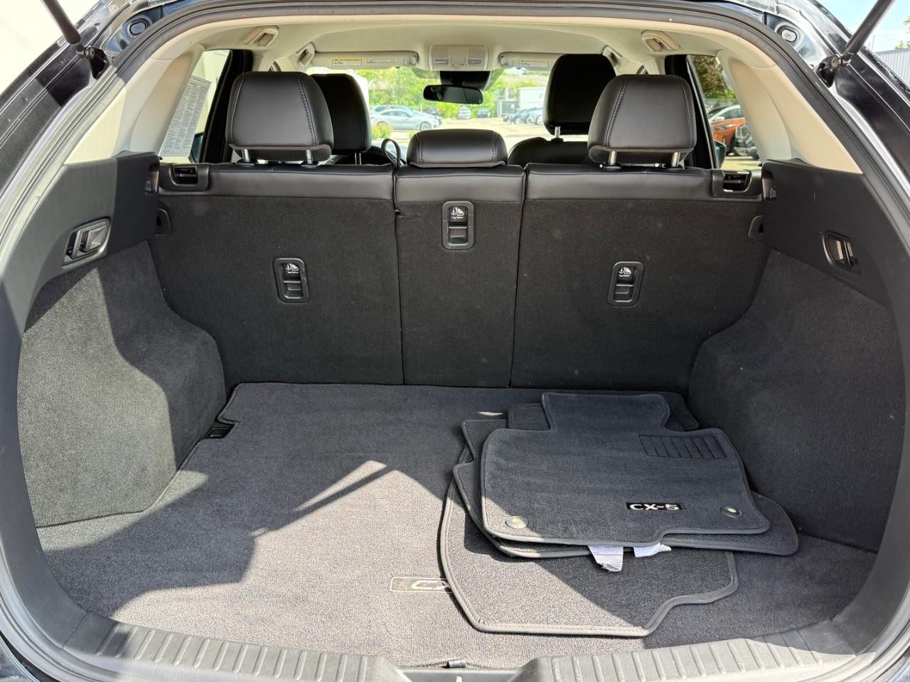 Mazda CX-5 Vehicle Image 05