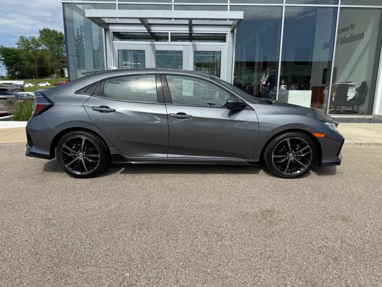 Honda Civic Hatchback Vehicle Image 02