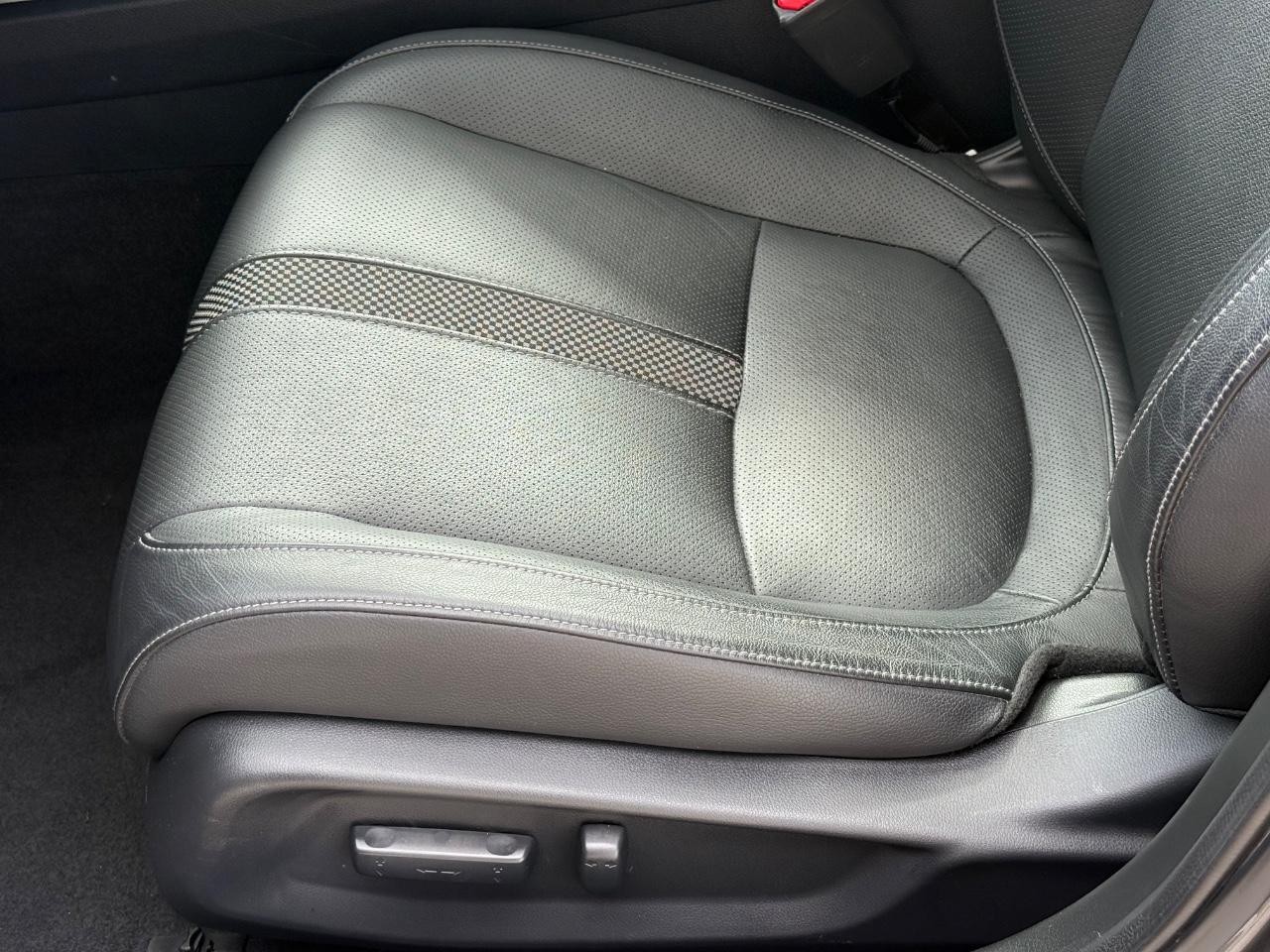 Honda Civic Hatchback Vehicle Image 23