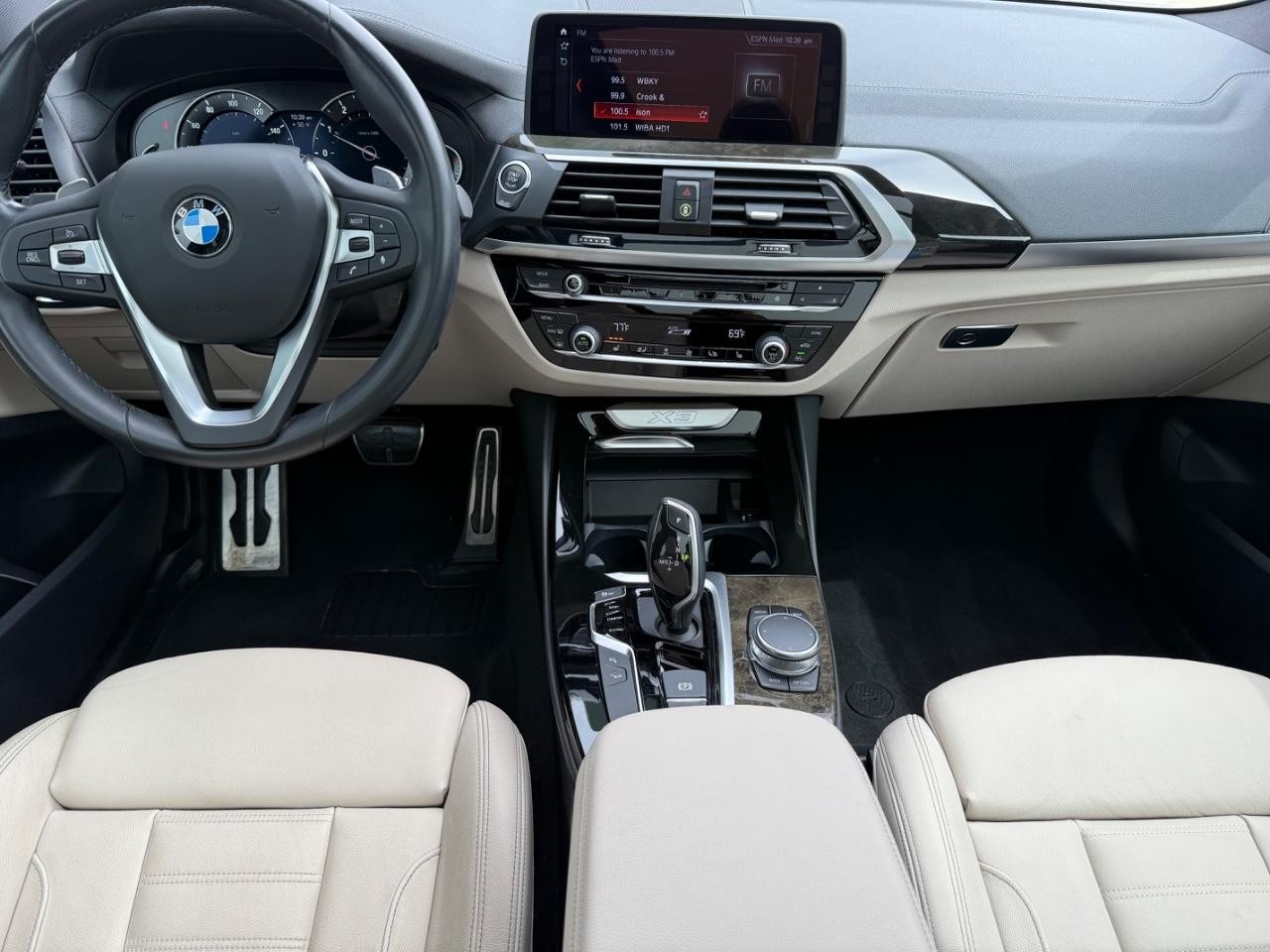 BMW X3 Vehicle Image 11