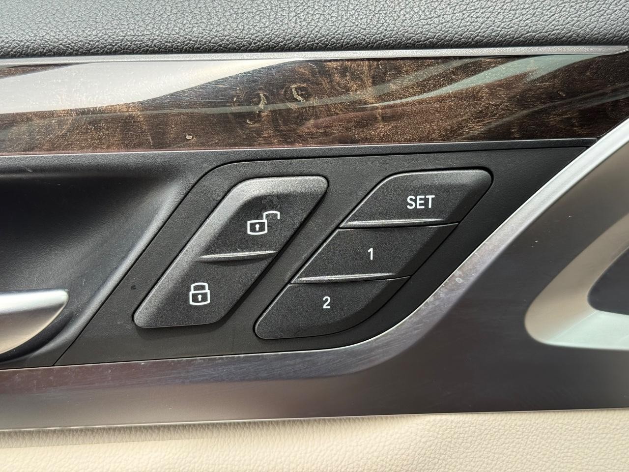 BMW X3 Vehicle Image 16