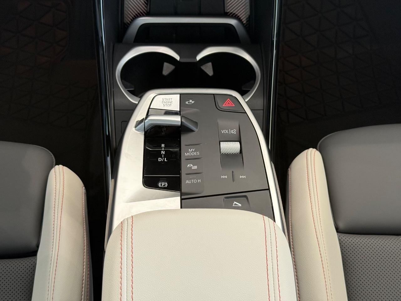 BMW X2 Vehicle Image 12