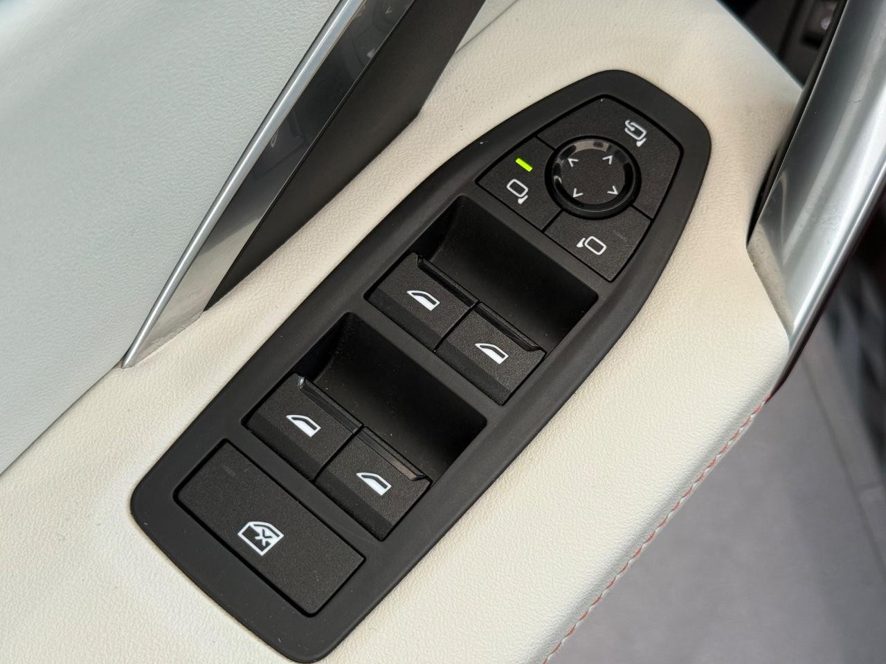 BMW X2 Vehicle Image 20