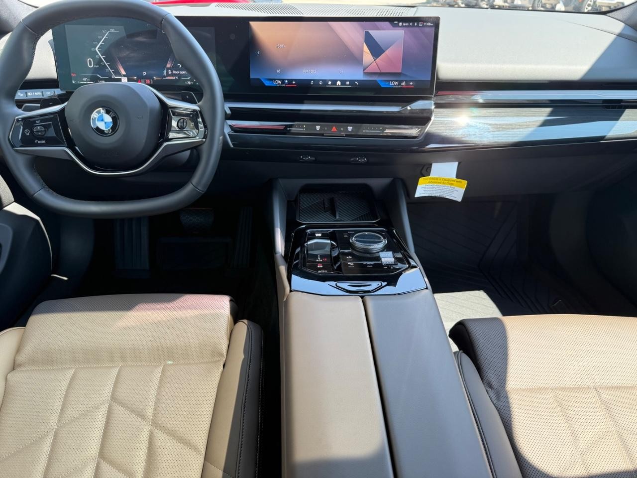 BMW 5 Series Vehicle Image 11
