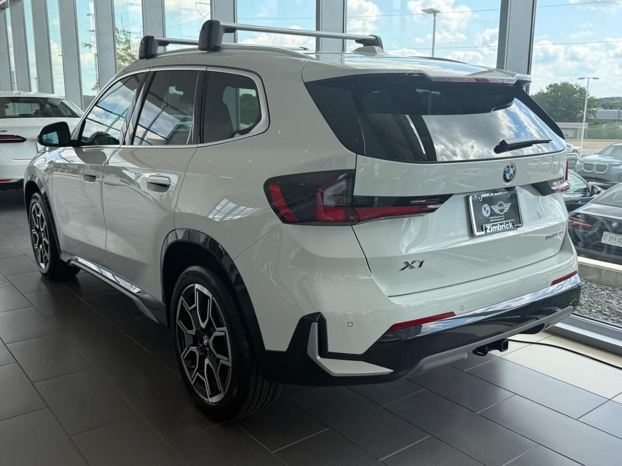 BMW X1 Vehicle Image 03