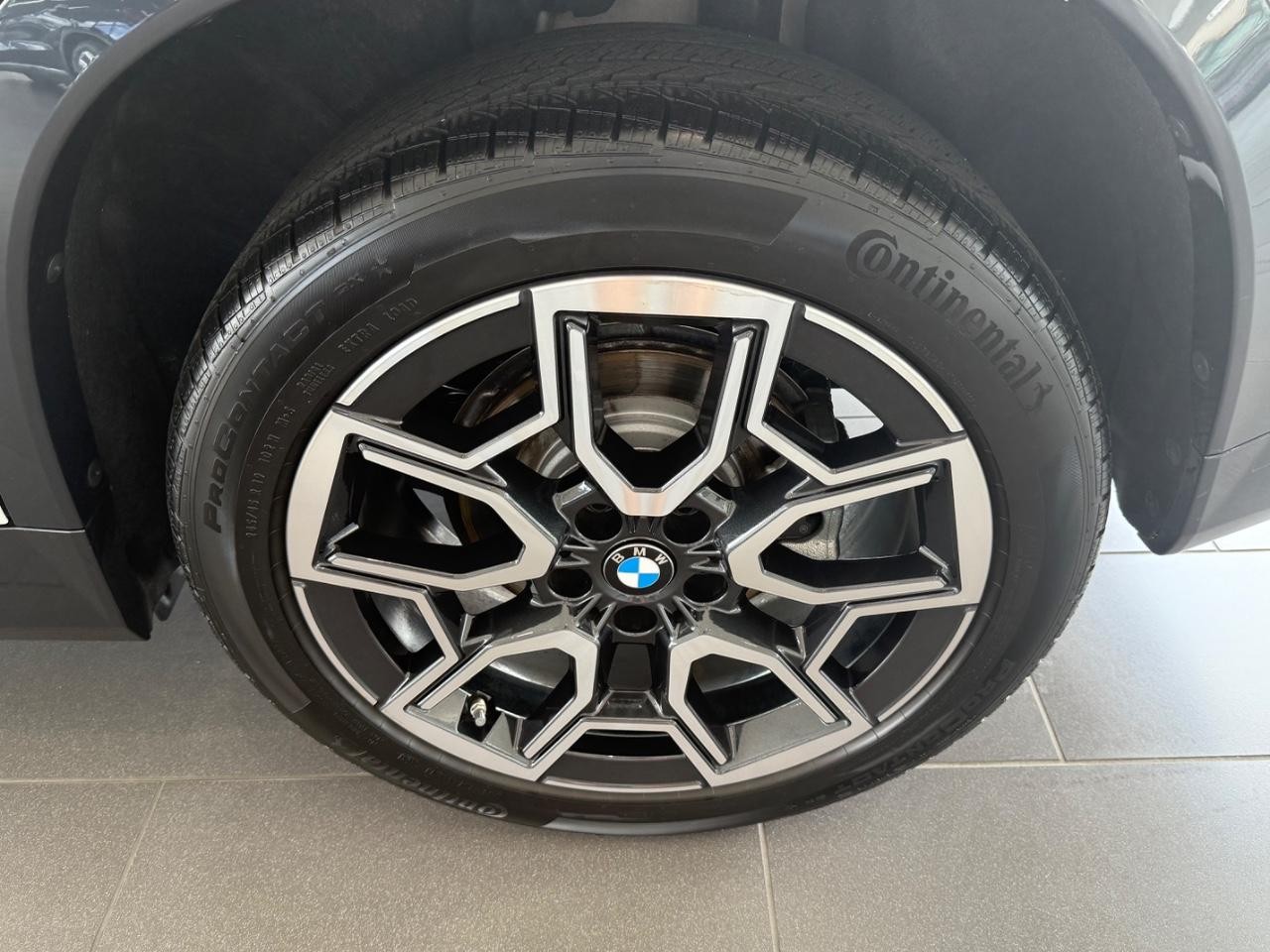BMW X1 Vehicle Image 06