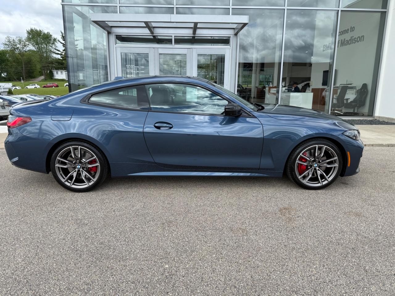 BMW 4 Series Vehicle Image 02