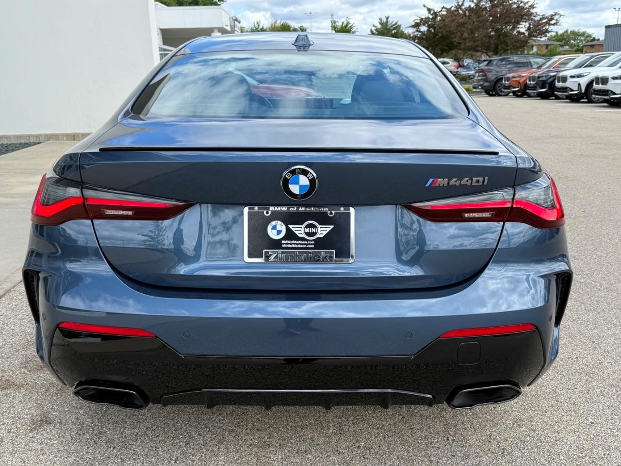 BMW 4 Series Vehicle Image 04