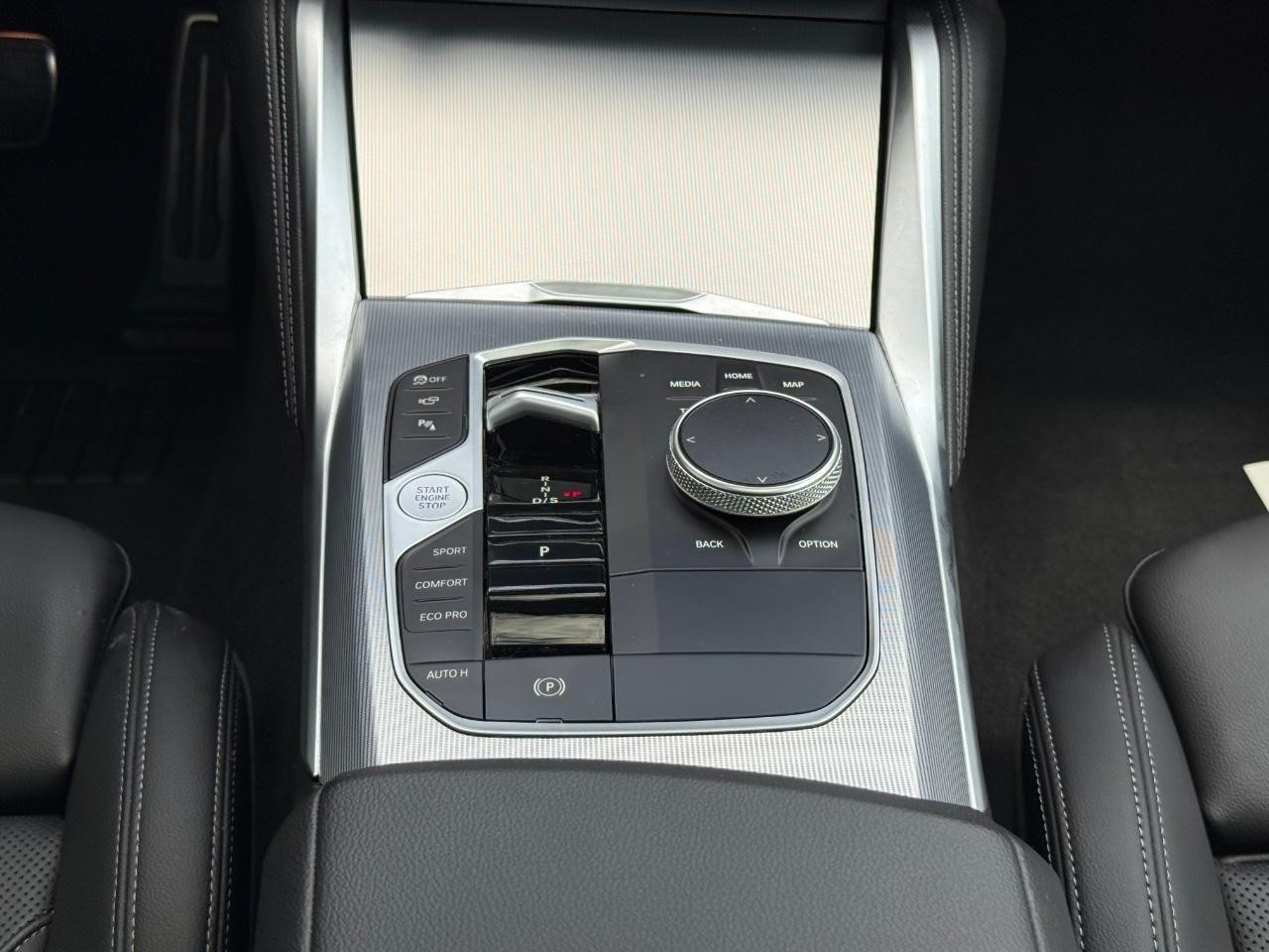 BMW 4 Series Vehicle Image 13