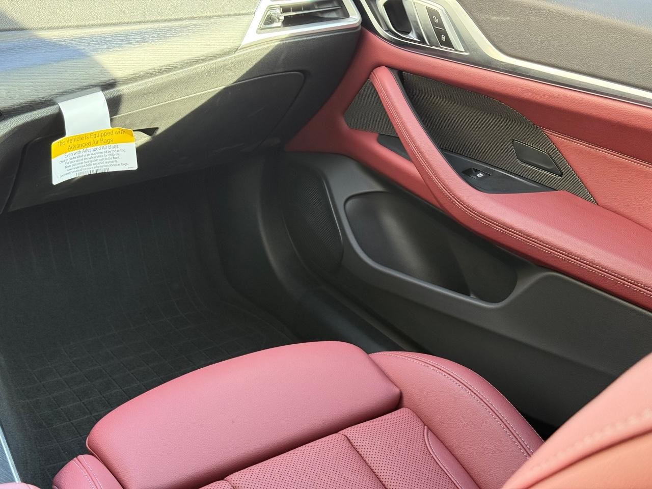 BMW i4 Vehicle Image 14