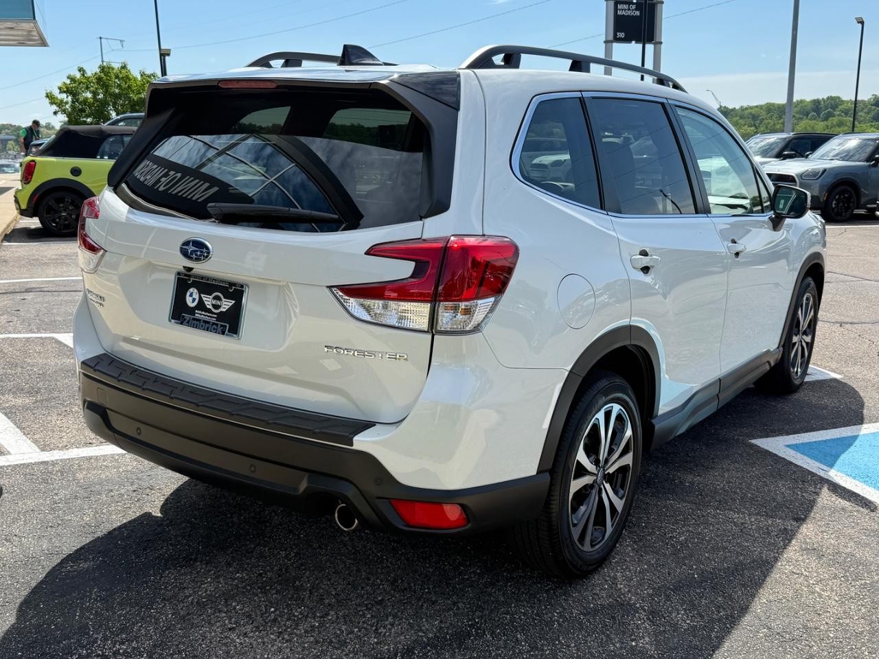 Subaru Forester Vehicle Image 03