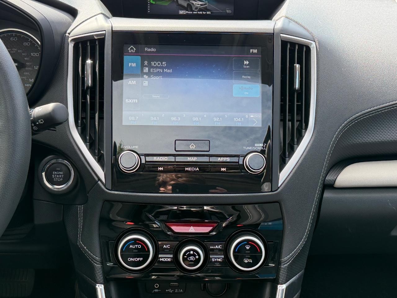 Subaru Forester Vehicle Image 11