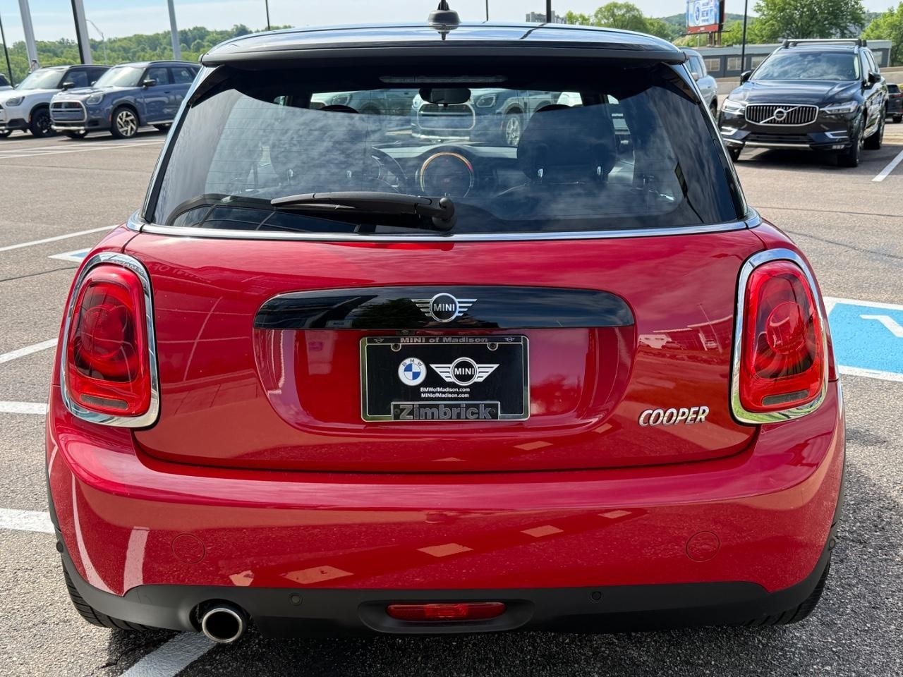 MINI Hardtop 2 Door Vehicle Image 04