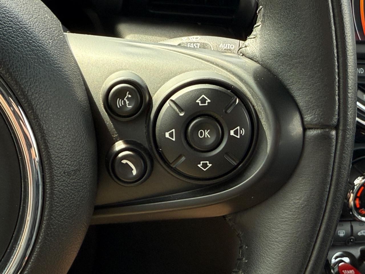 MINI Hardtop 2 Door Vehicle Image 17