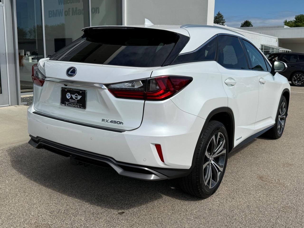 Lexus RX 450h Vehicle Image 03