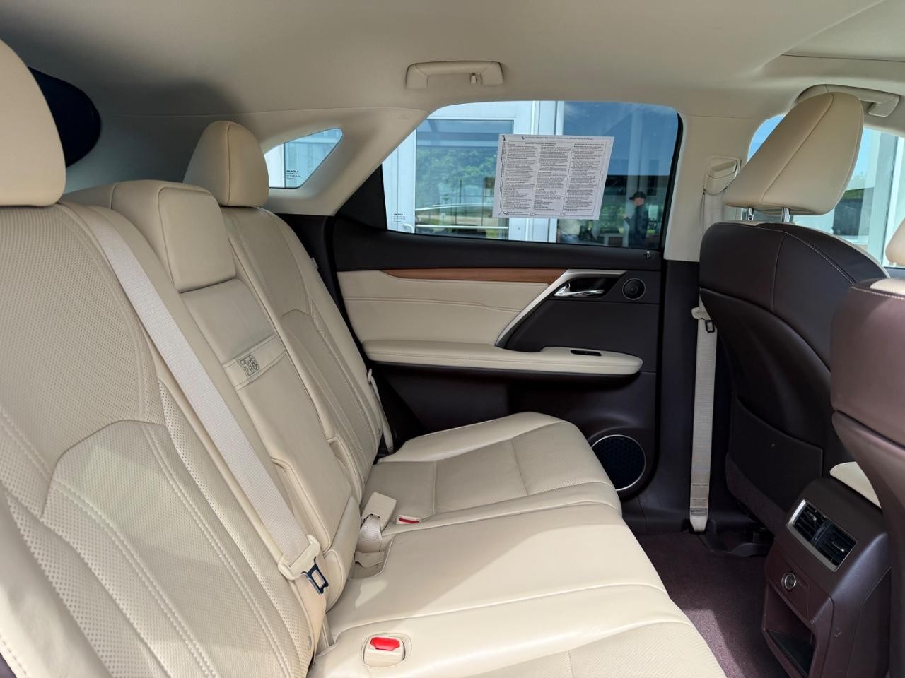 Lexus RX 450h Vehicle Image 10