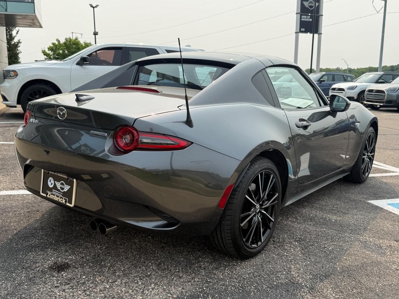 Mazda MX-5 Miata RF Vehicle Image 03